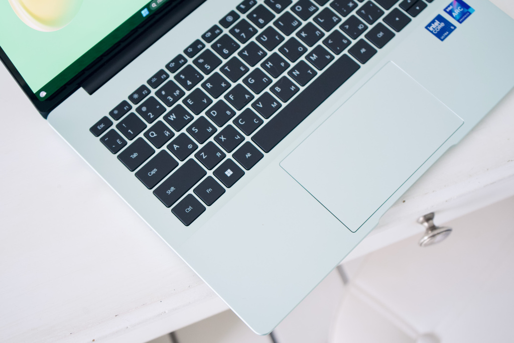 HUAWEI MateBook 14