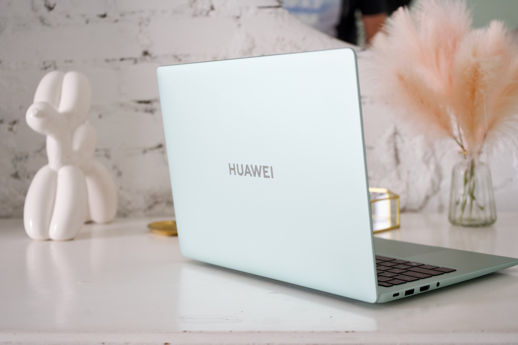 HUAWEI MateBook 14