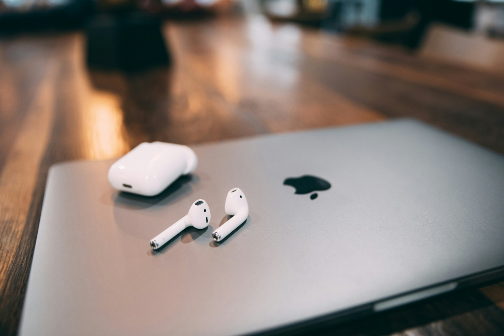 Macbook