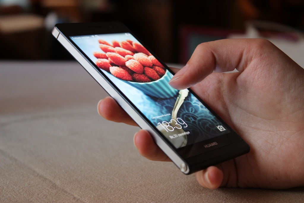 Обзор Huawei Ascend P6S