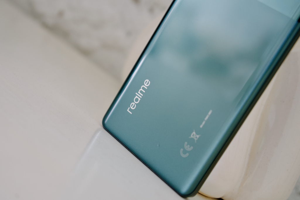 realme GT 6