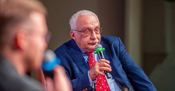 Samsung Galaxystore и Александр Друзь рассказали об инновациях в телевизорах