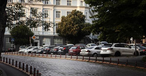 В России создали нейросеть, которая положит конец конфликтам из-за парковок во дворе