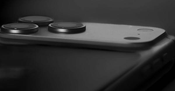 Новые iPhone получат камеры с переменной диафрагмой и телевики на 200 Мп